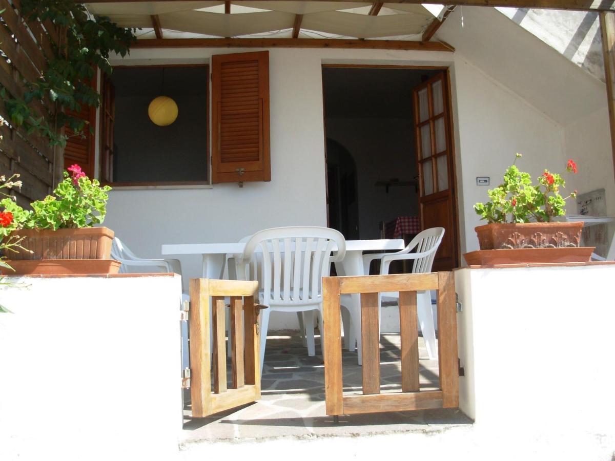 Appartamento Il Nespolo Pomonte Exterior foto