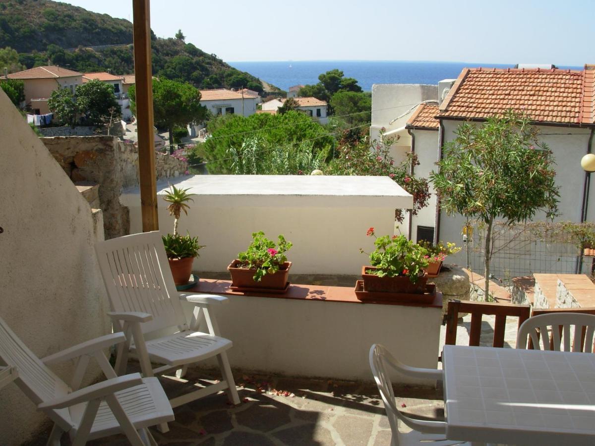 Appartamento Il Nespolo Pomonte Exterior foto